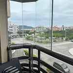 Apto Praia dos Ingleses, Florianópolis COM PISCINA EXTERNA E INTERNA