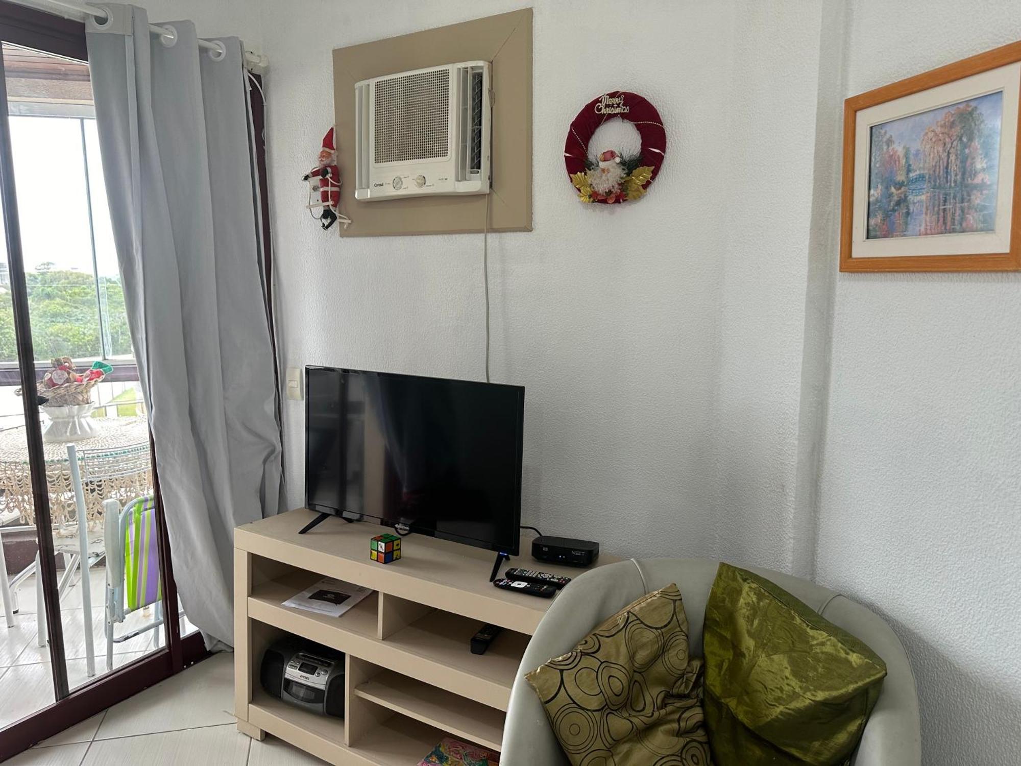 Com Piscina 4 Pessoas A 50m Da Dos Ingleses Apartamento *